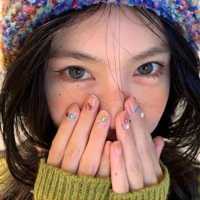 孔雀圣使请动心